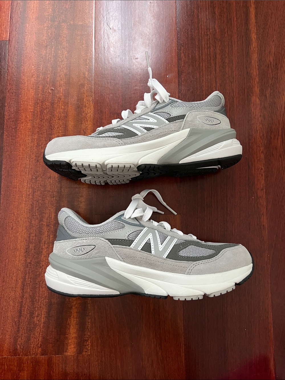 New Balance 990v6 Sneakers